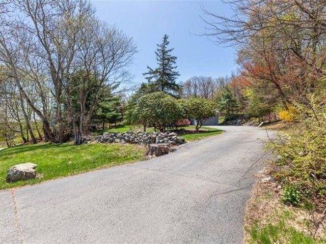 House for sale in Lincoln, Rhode Island