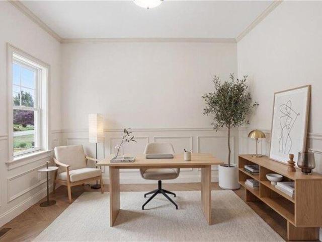 House for sale in Lincoln, Rhode Island