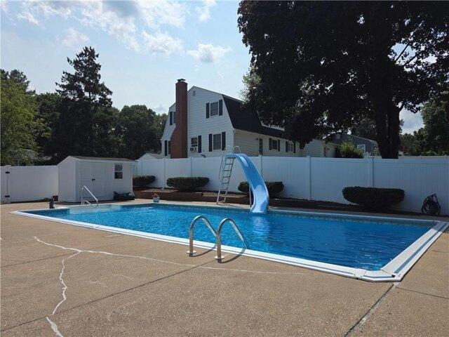 House for sale in Lincoln, Rhode Island