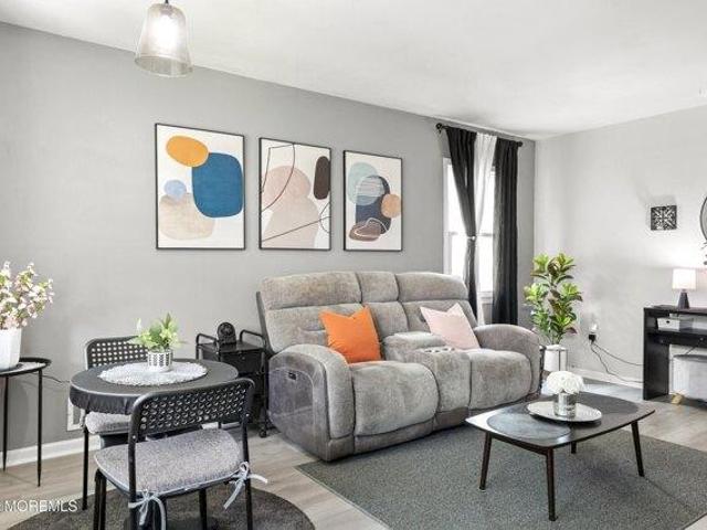 House for sale in Linden, New Jersey