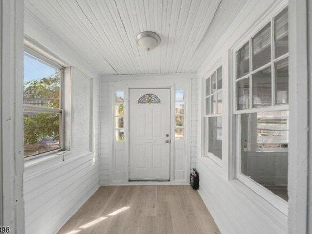 House for sale in Linden, New Jersey