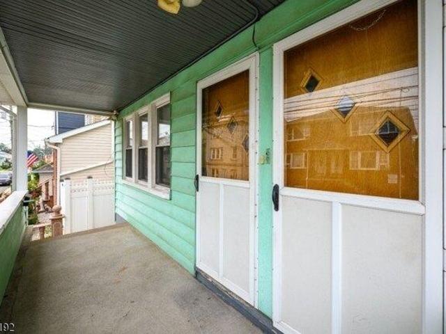 House for sale in Linden, New Jersey