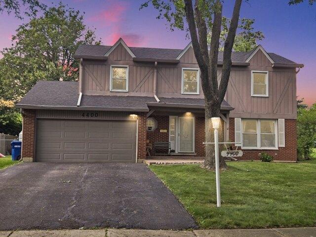 House for sale in Lisle, Illinois