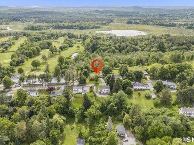 House for sale in Litchfield