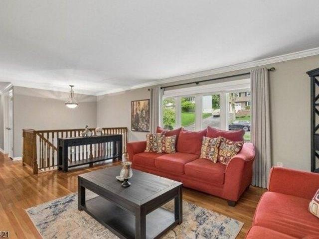 House for sale in Livingston, New Jersey