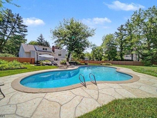 House for sale in Livingston, New Jersey