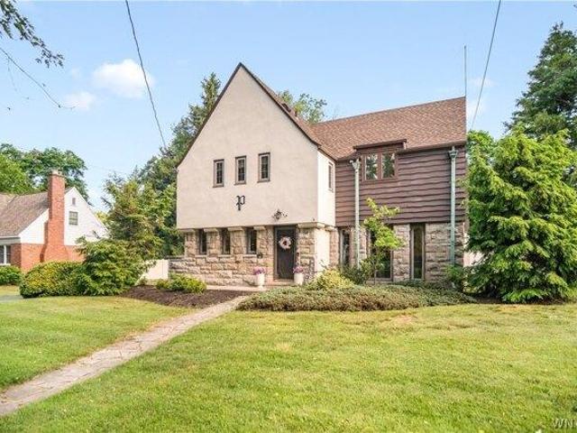 House for sale in Niagara, New York