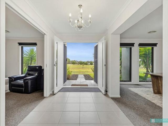 House for sale in Lockwood South, Victoria