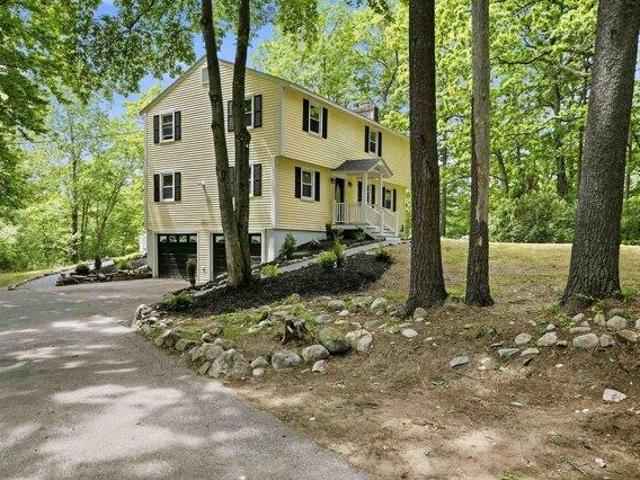 House for sale in New Hampshire