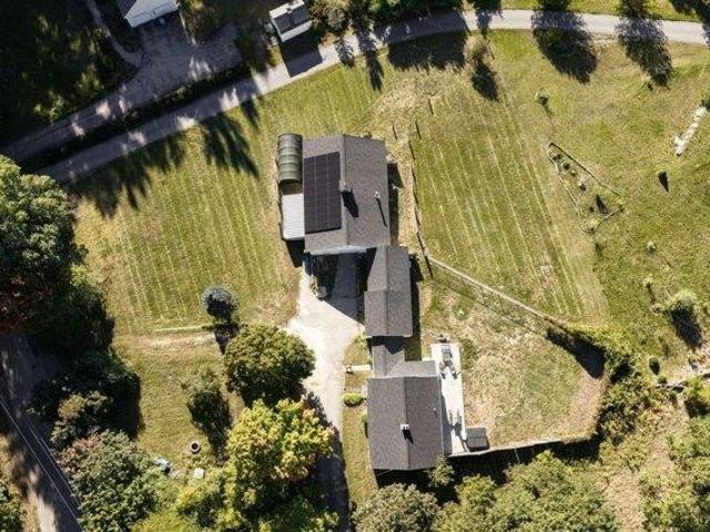 House for sale in Londonderry, Rockingham County