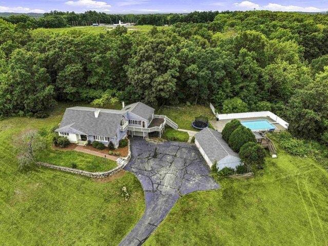 House for sale in Londonderry, Rockingham County