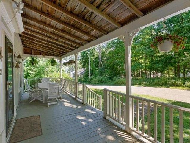 House for sale in Long Island, Maine