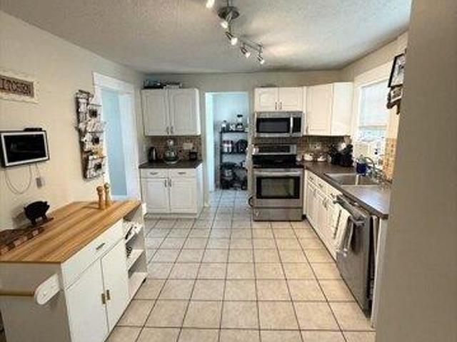 House for sale in Hampden, Massachusetts