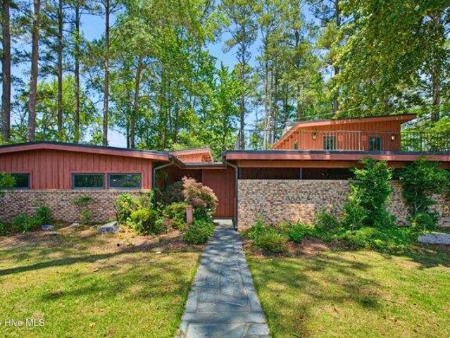 House for sale in Lumberton, North Carolina