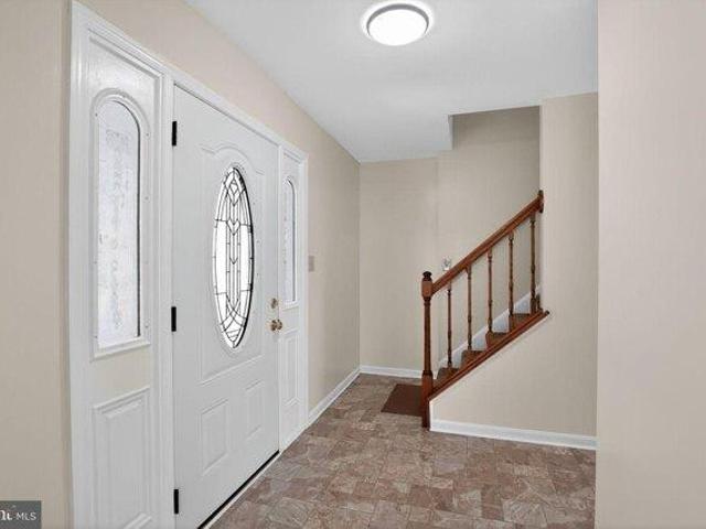 House for sale in Lusby, Maryland