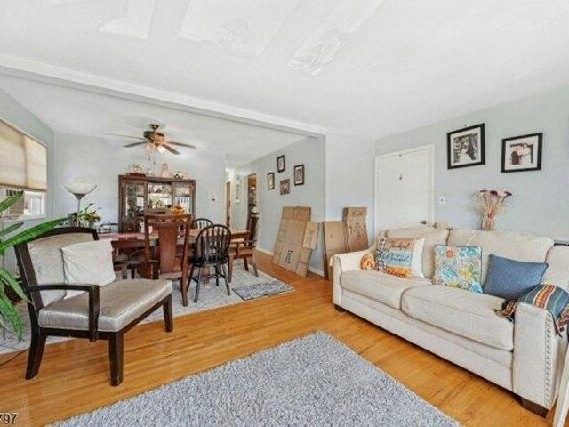 House for sale in Lyndhurst, New Jersey
