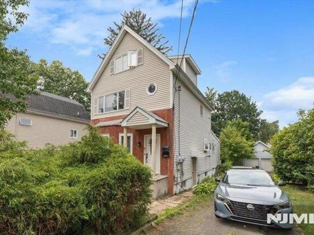House for sale in Lyndhurst, Bergen County
