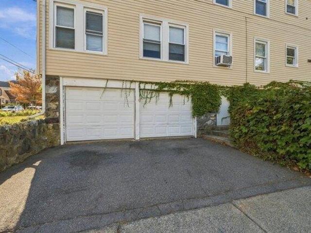 House for sale in Lynn, Essex County
