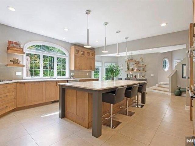 House for sale in Mahwah, New Jersey