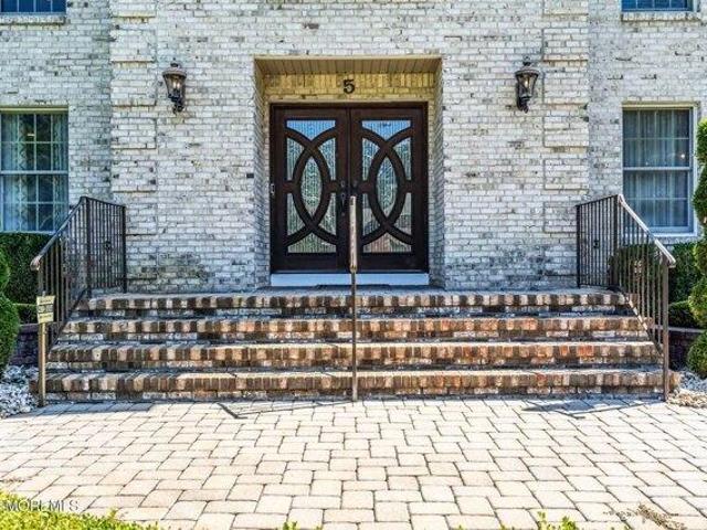 House for sale in Elton Point, Manalapan Township