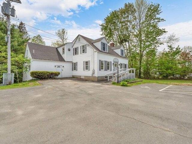 House for sale in Manchester, Maine