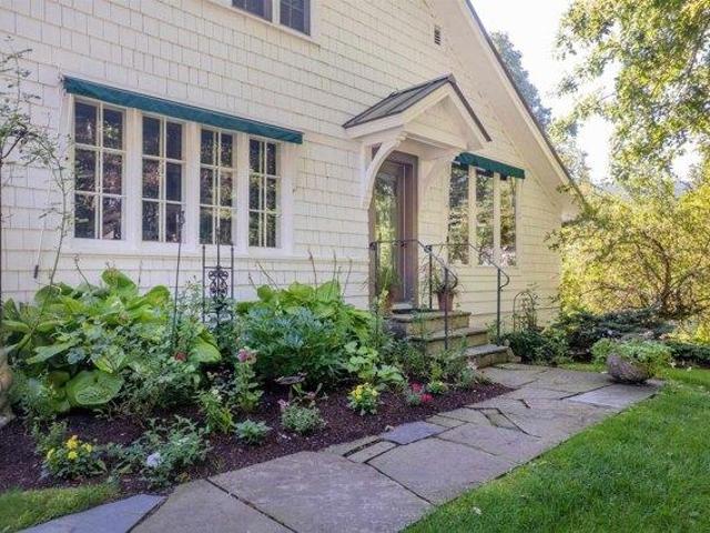 House for sale in Manchester, Bennington County