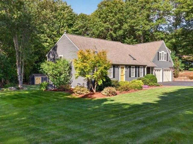 House for sale in Mansfield, Bristol County