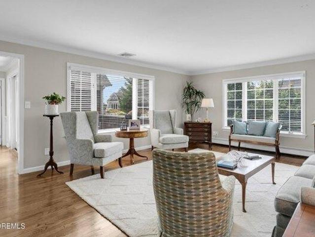 House for sale in Mantoloking, New Jersey