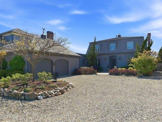 House for sale in Mantoloking, New Jersey