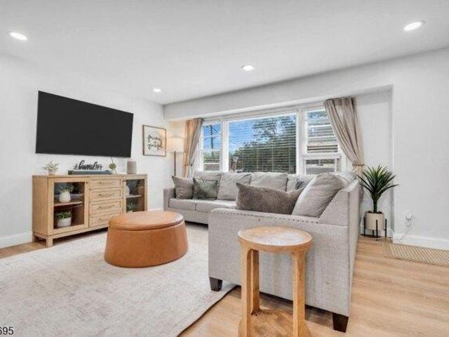 House for sale in Manville, New Jersey