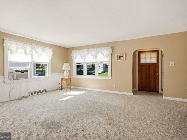 House for sale in Maple Shade, New Jersey