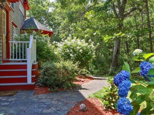 House for sale in Mashpee, Barnstable County