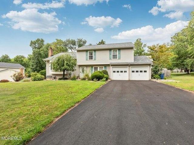House for sale in Oxford Crossing, Old Bridge Township