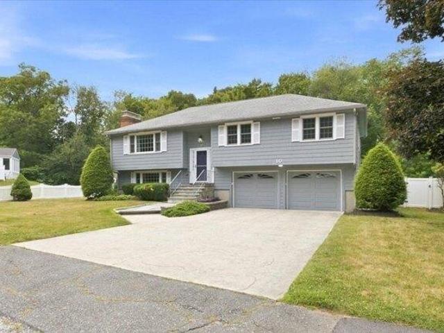 House for sale in Medfield, Massachusetts