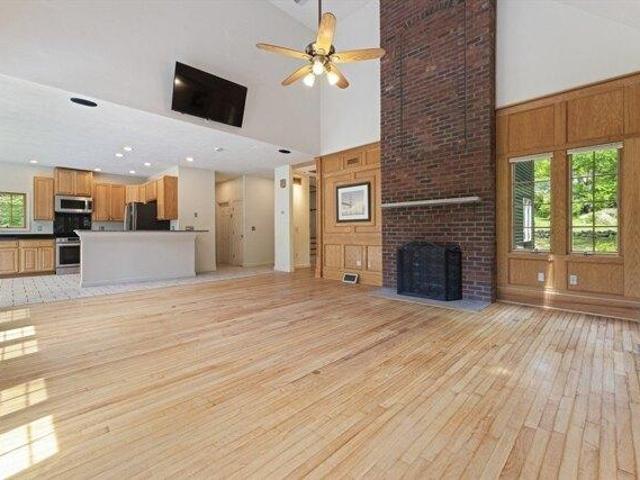 House for sale in Mendon, Massachusetts