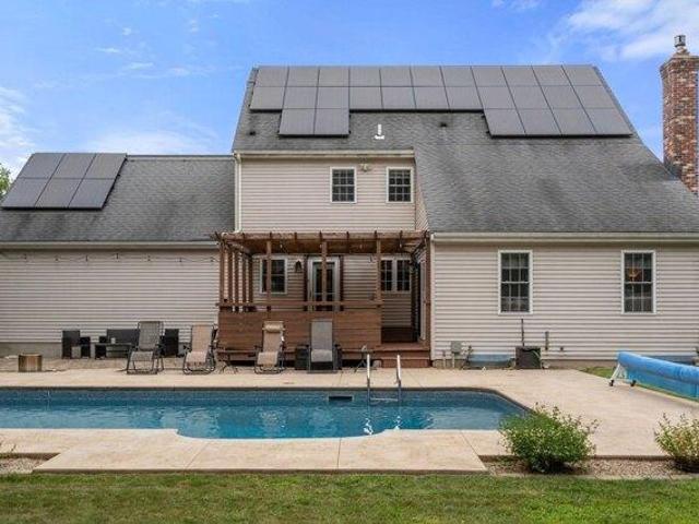 House for sale in Mendon, Massachusetts