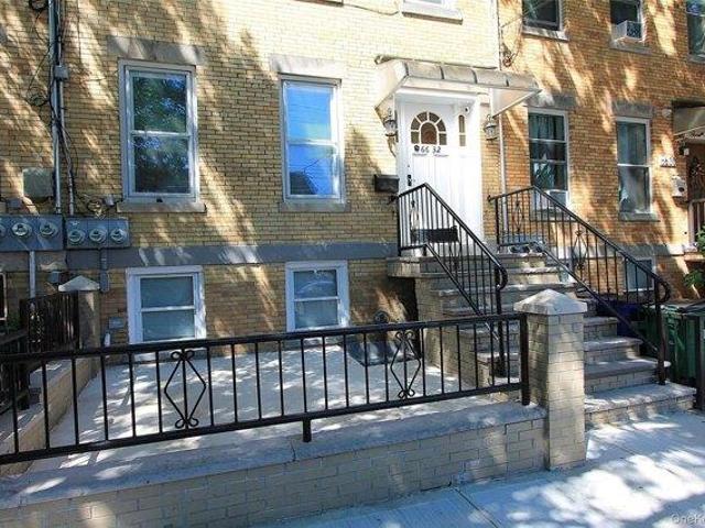 House for sale in Queens, Arverne