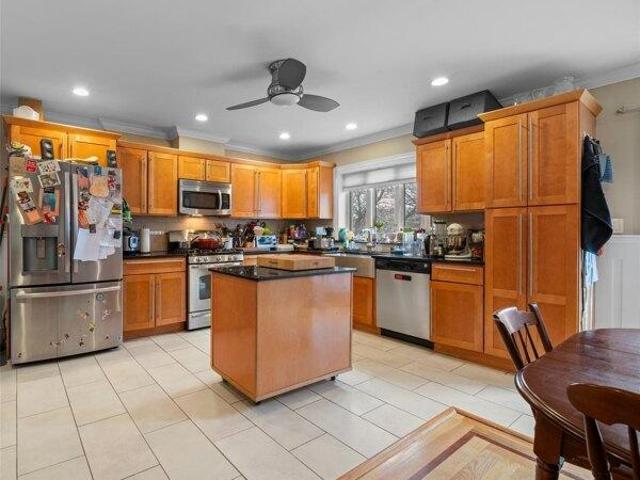 House for sale in Queens, Arverne