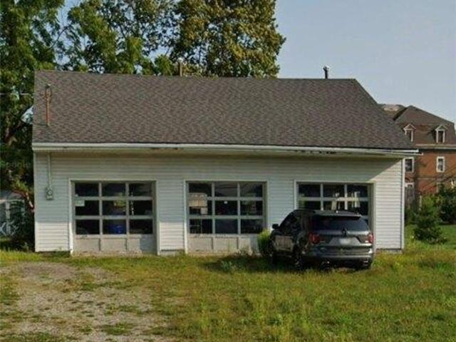 House for sale in Niagara, New York