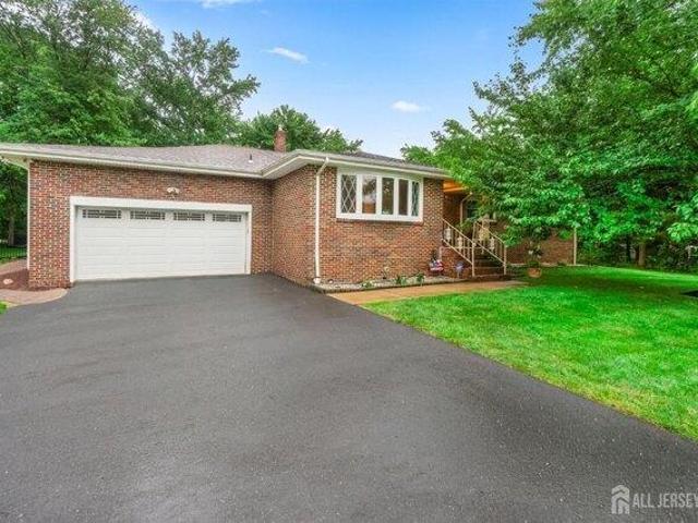 House for sale in Cliffwood, New Jersey