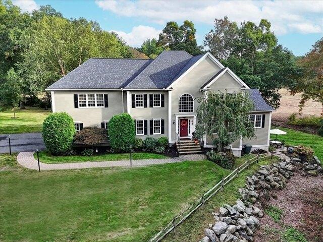 House for sale in Middleton, Essex County