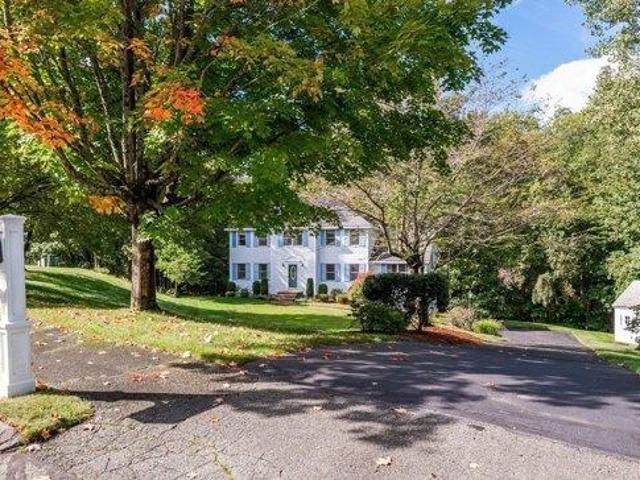 House for sale in Middleton, Essex County