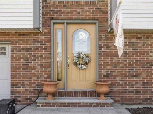 House for sale in Middletown, Rhode Island