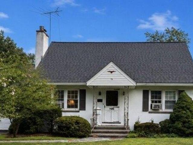 House for sale in Midland Park, New Jersey