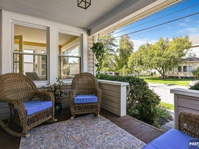 House for sale in Midland Park, New Jersey