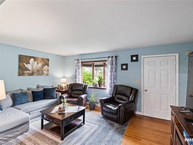 House for sale in Wortendyke, Midland Park