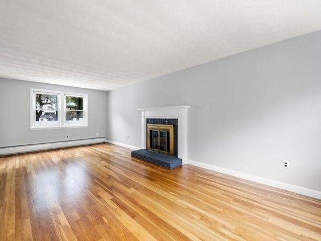 House for sale in East Milton, Milton