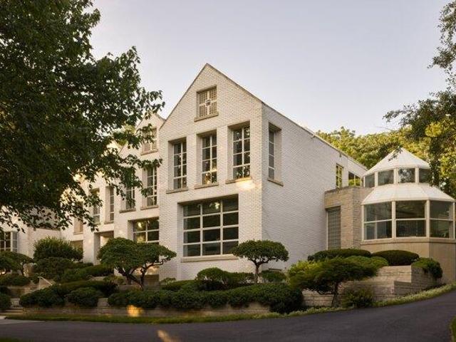 House for sale in Mission Hills, California