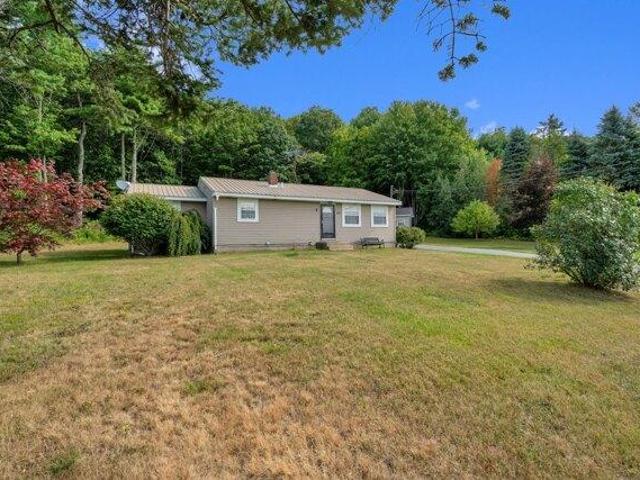 House for sale in Monmouth, Maine