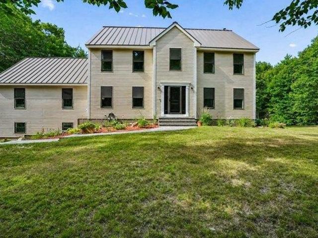 House for sale in New Hampshire